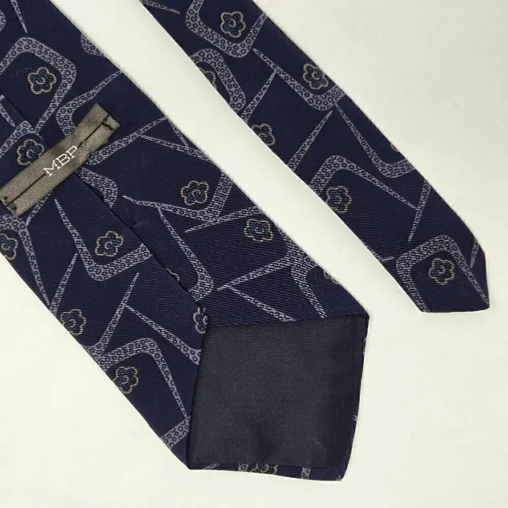 MBP MADE IN USA SILK TIE BLUE GRAY BUBBLE ABSTRACT SHAPES 3.5